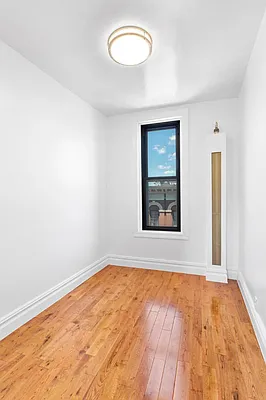 Rented by Compass | media 10