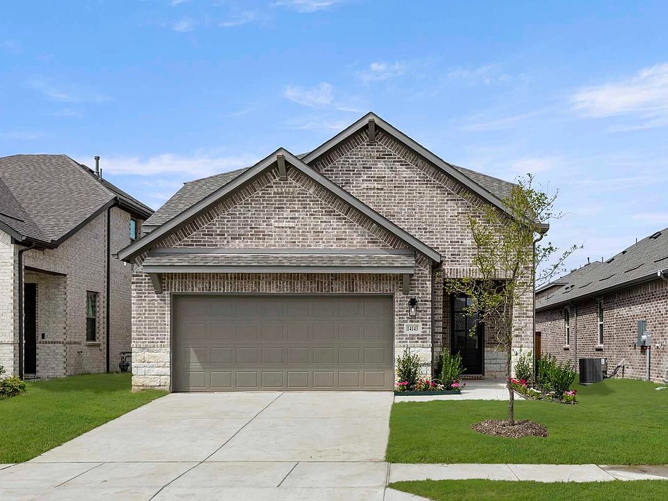 Creekview Fossil Ridge - Blanton Elevation Image 1