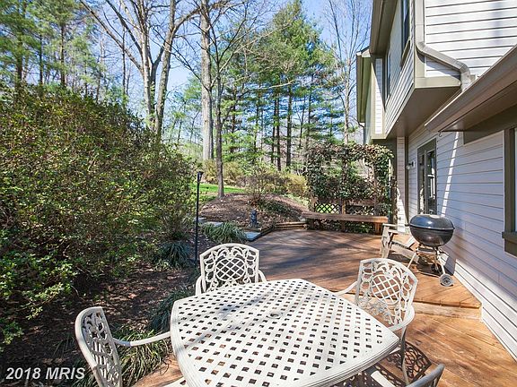 5th image of 6106 Arrington Dr