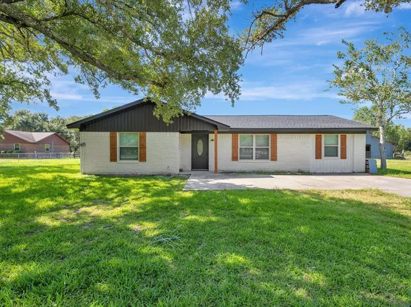 7230 Avenue L, Santa Fe, TX 77510