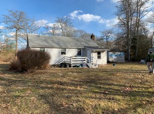 21 Bisbee St, Wareham, MA 02571
