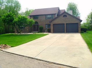 30 Dover Dr, Spring Valley, IL 61362