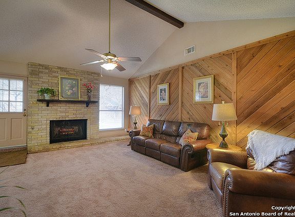 3rd image of 7931 Echo Wind St