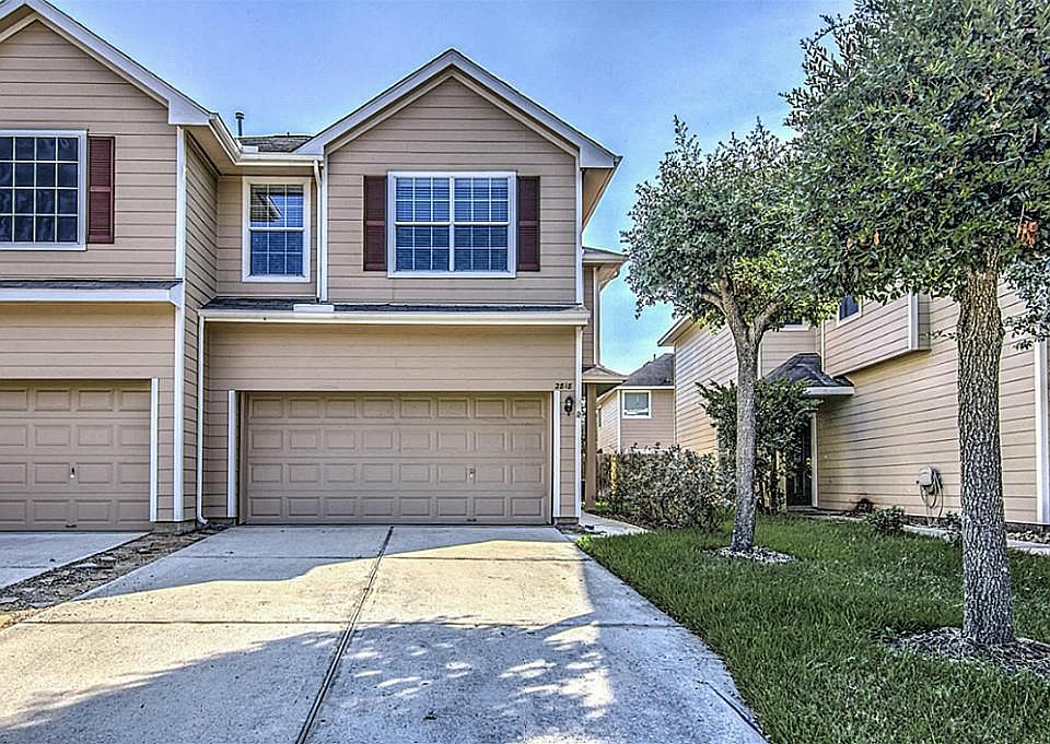 1st image of 2818 Loganberry Park Ln