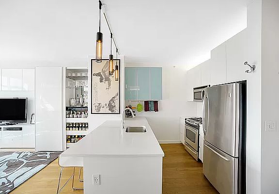 5th image of 189 Schermerhorn St APT 20D