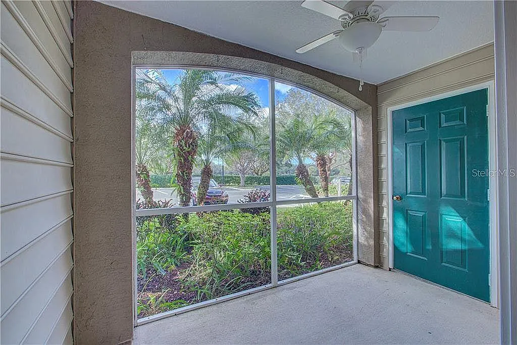 2 bed, 996 sqft, $1,750 — Photo 2