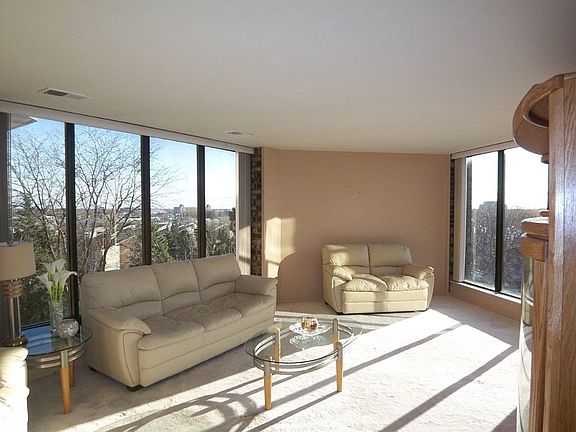 4th image of 1243 E Baldwin Ln Unit 500