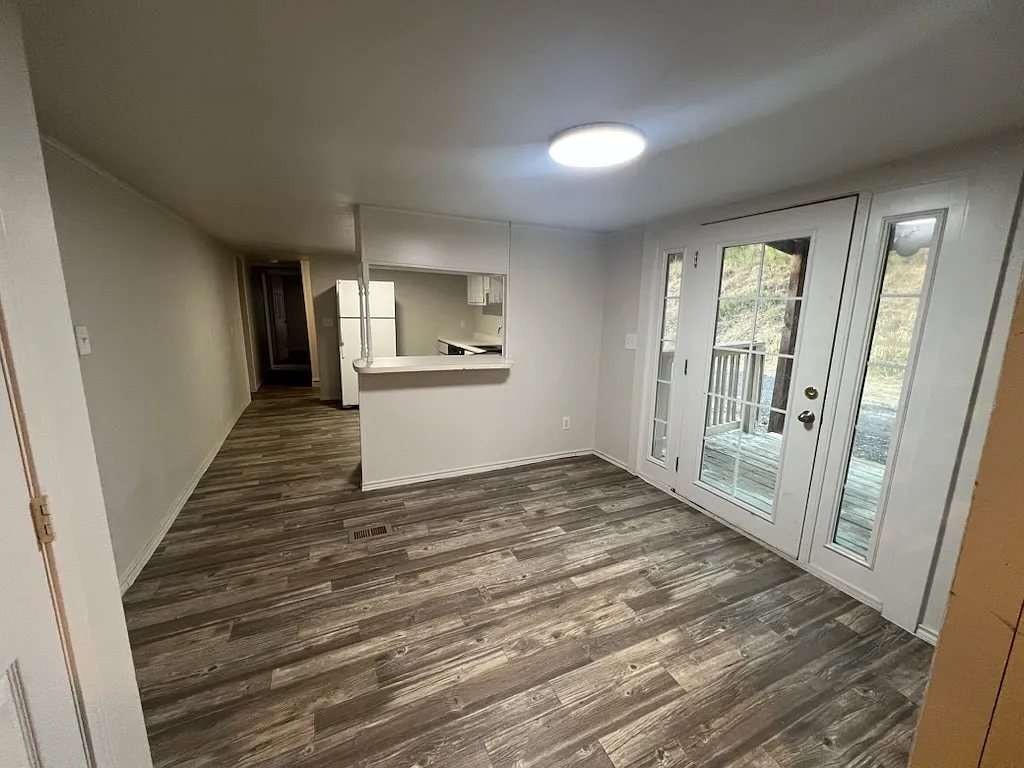 3 bed, 1440 sqft, $1,000 — Photo 4