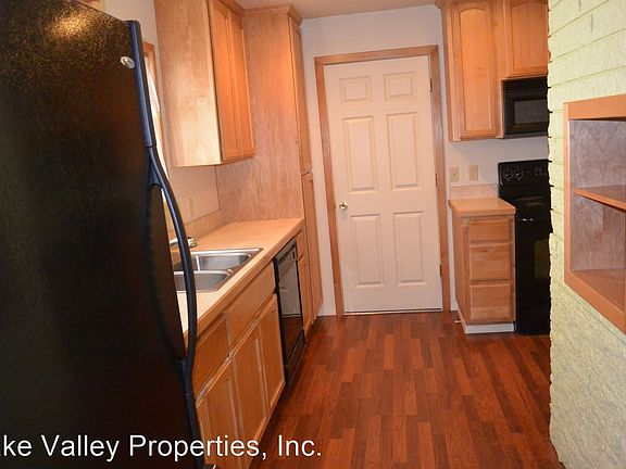 3rd image of 2605 Alma Ave