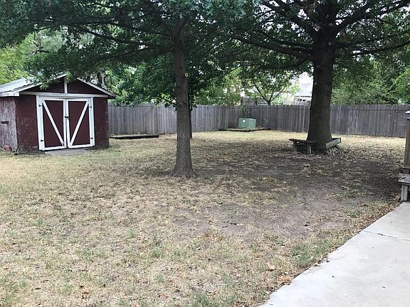 2nd image of 8323 E Zimmerly St