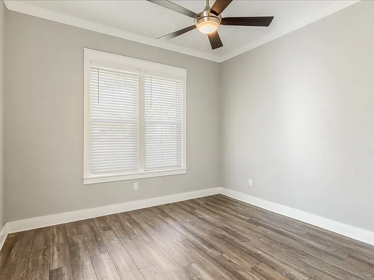 4072 Biltmore Ave — Photo 33