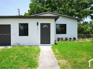 2411 NW 9th St, Pompano Beach, FL 33311
