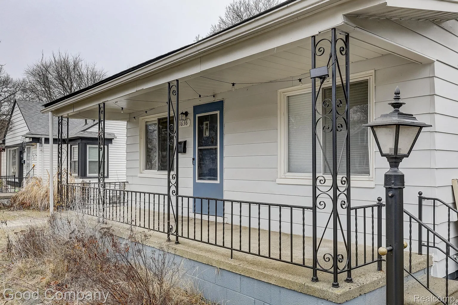 1636 W Troy St photo 1
