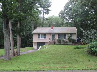 43 Raydon Rd, York, ME 03909
