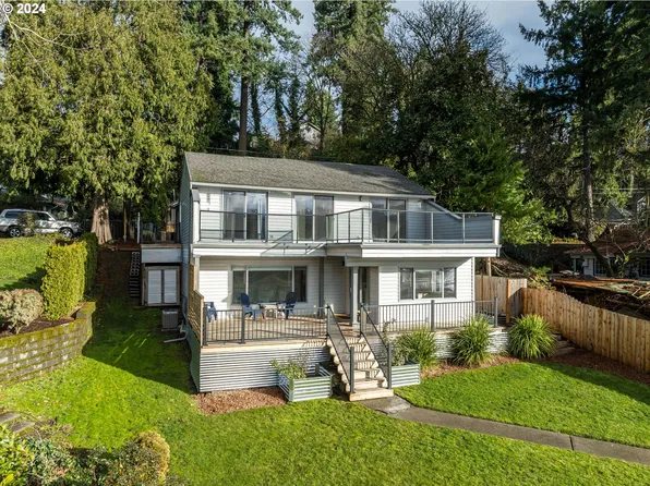 17517 SE Roethe Pl, Milwaukie, OR 97267