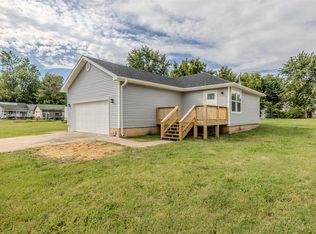 381 Polk Ave, Lebanon, MO 65536