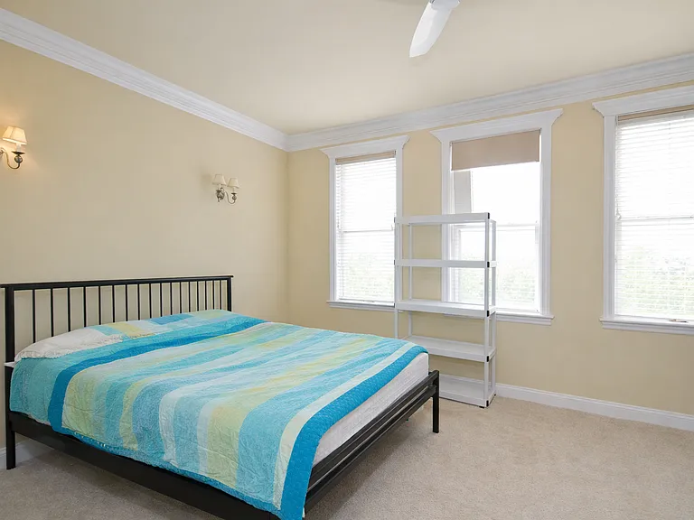 924 W Cornelia Ave #4S — Photo 14