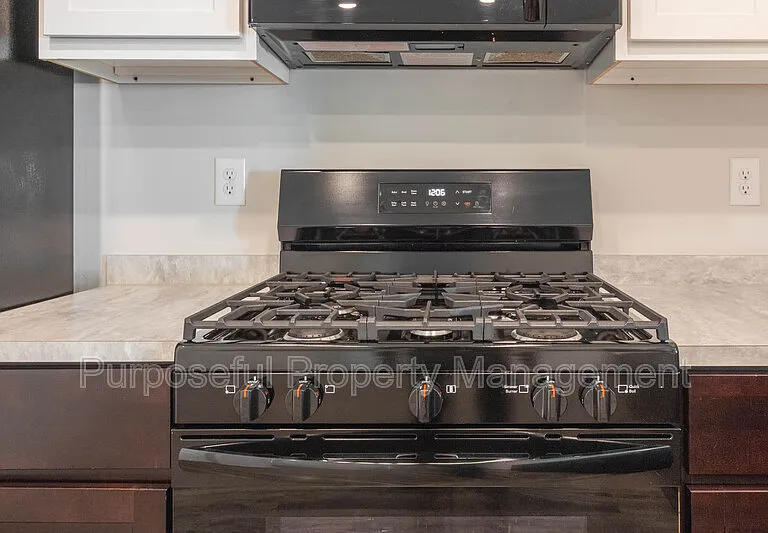 3793 Louthea Ln — Photo 10