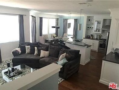 3rd image of 3613 W Chapman Ln