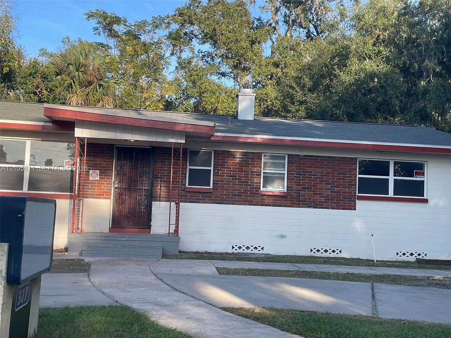 Housers Sub — Photo 1