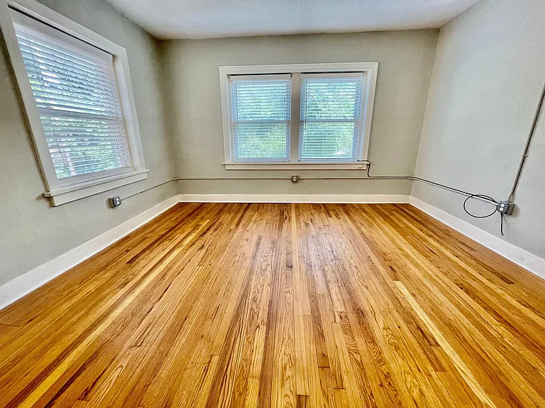 3715 Summit St #303 — Photo 4