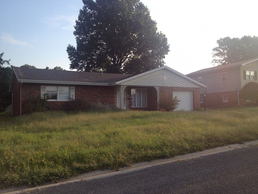 206 Rosemary Dr, Collinsville, IL 62234 Zillow
