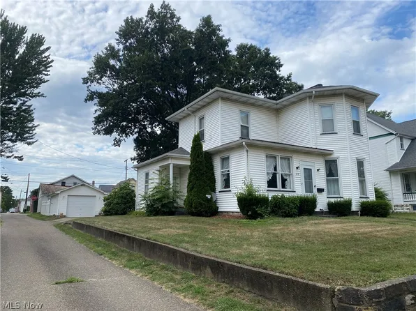 319 E 3rd St, Dover, OH 44622