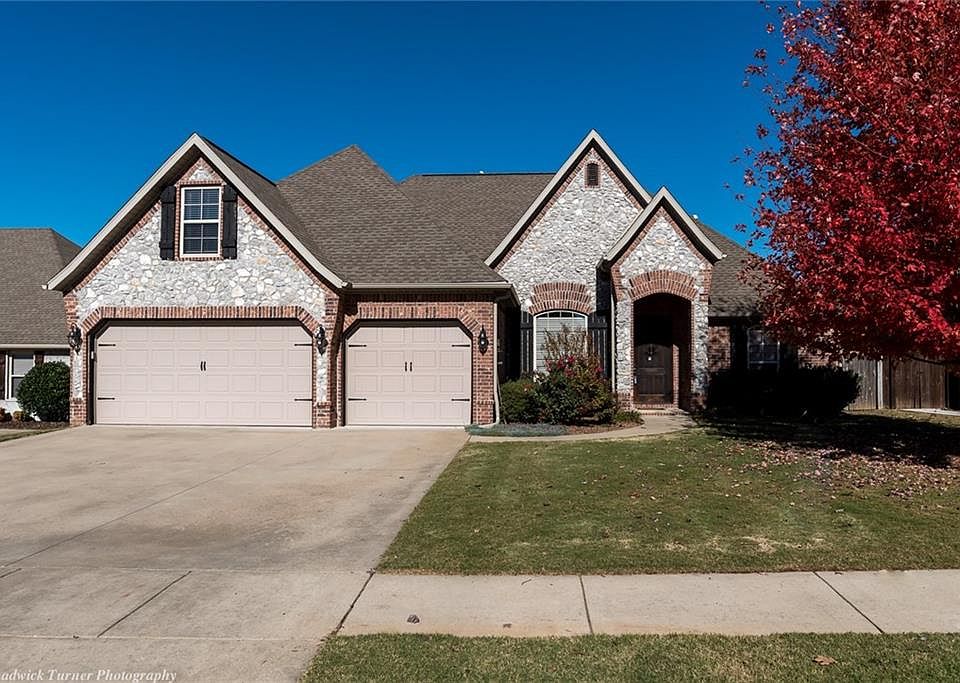 1st image of 4211 W Willowbend Dr
