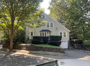 80 Fuller Ave, Swampscott, MA 01907