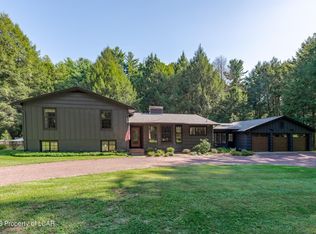 11 Hedge Rd, Bear Creek, PA 18602
