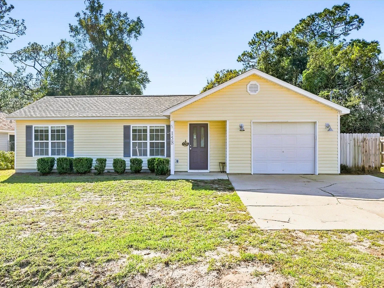 3 bed, 1100 sqft, $2,100 — Photo 1