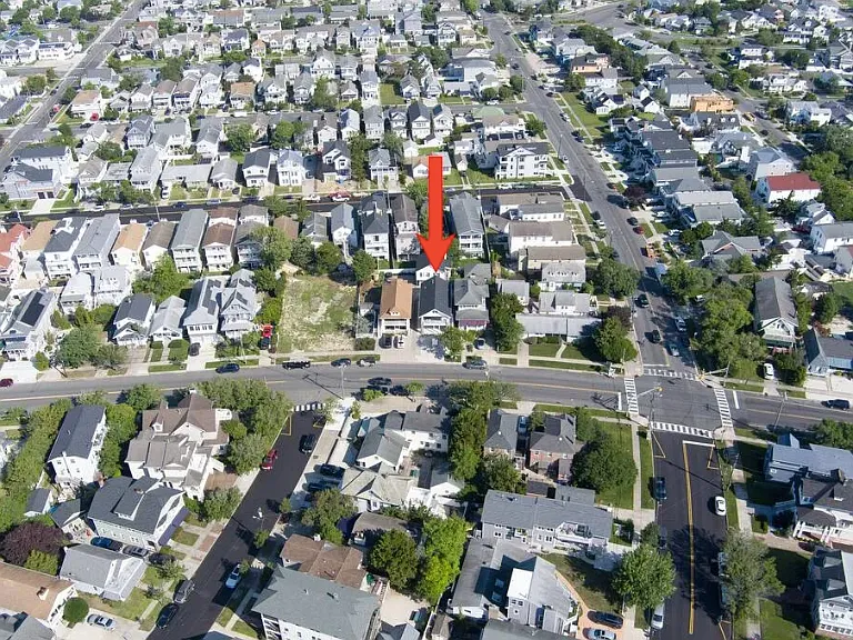 54 Wesley Rd #B — Photo 13