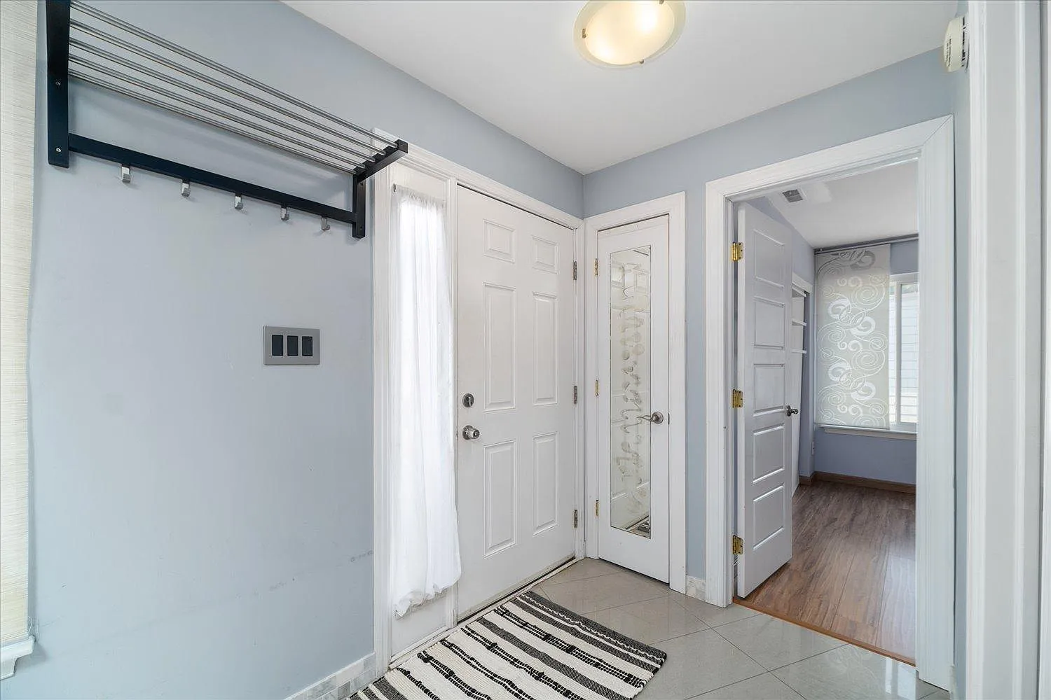 2 bed, 948 sqft, $2,095 — Photo 3