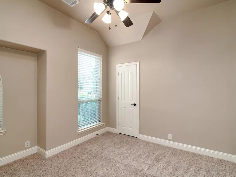 3417 Tempest Ln — Photo 6