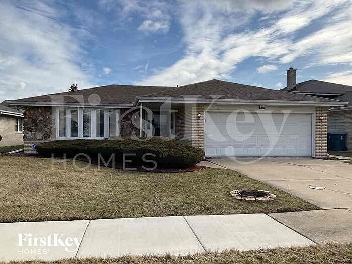 1st image of 16637 Kimbark Ave
