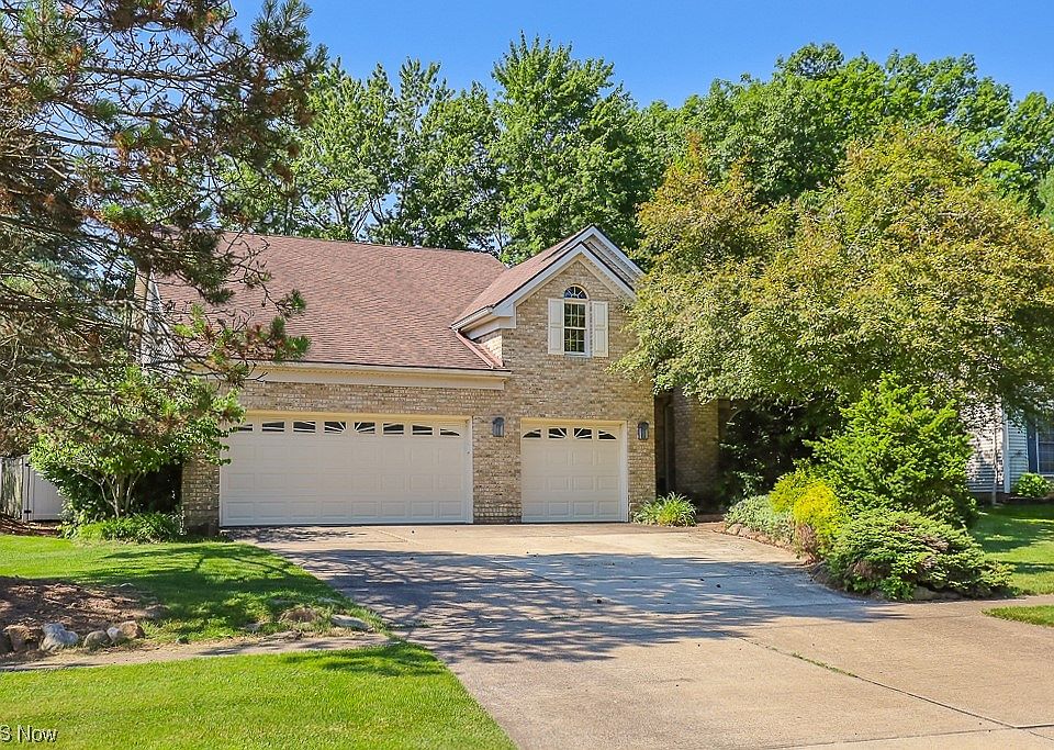 1st image of 16527 Falmouth Dr