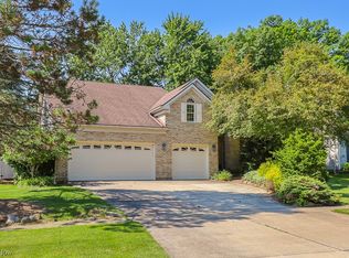 16527 Falmouth Dr, Strongsville, OH