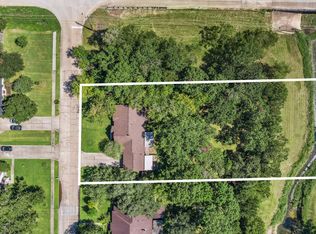 1509 Windsor Dr, Friendswood, TX 77546