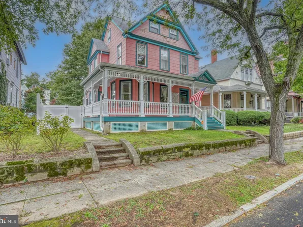 208 N State St, Dover, DE 19901