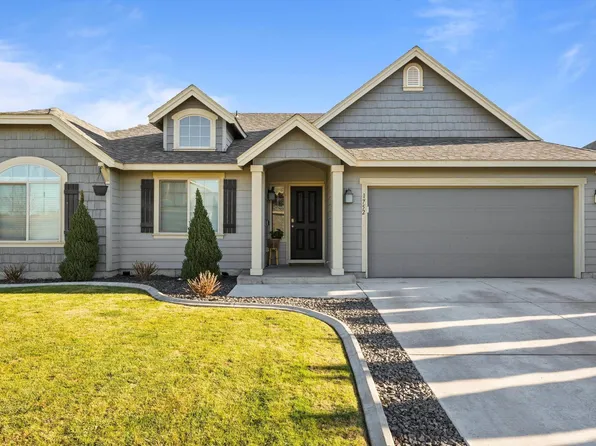 1752 S 13th St, Sunnyside, WA 98944