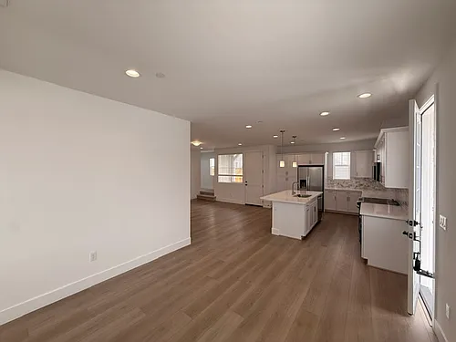 216 Foxtrot Ct Photo 1