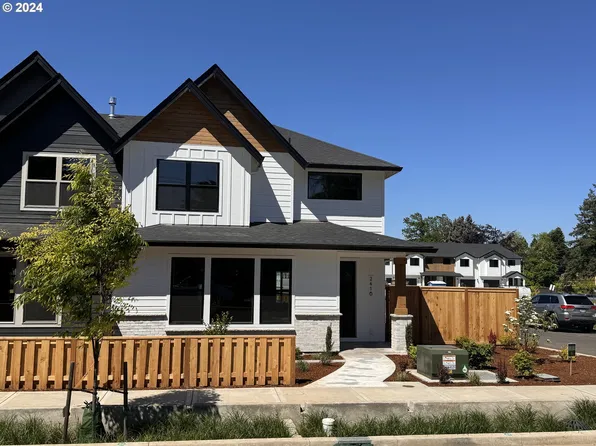2416 SE Maybrook Ln #L19a, Milwaukie, OR 97222
