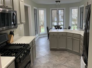 908 Stafford Rd, Kalamazoo, MI 49006