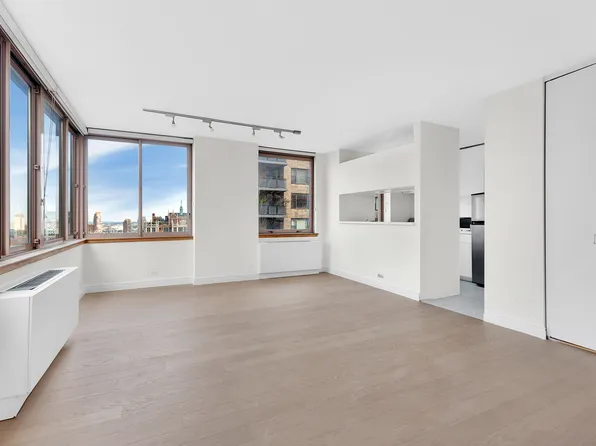 235 E 40th St, New York, NY