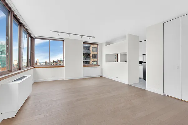 Rented by Corcoran | media 19