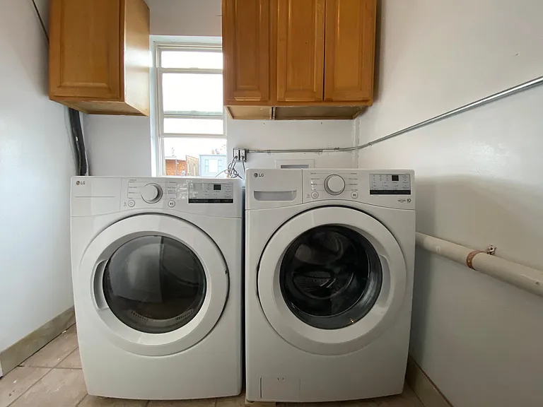 2323 W Fullerton Ave #3 — Photo 6