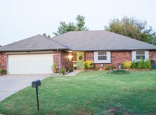 9012 N Shannon Ave, Oklahoma City, OK 73132