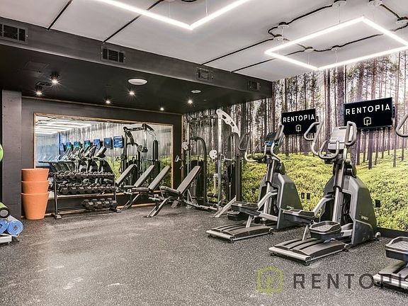 4th image of 822 Lexington Ave #513