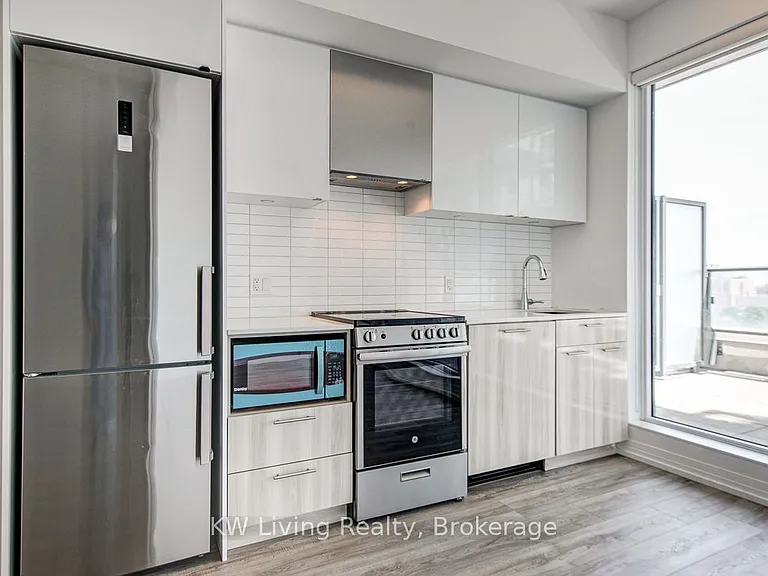 251 Jarvis St #921 — Photo 8
