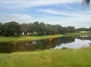 3540 Whitehall Dr APT 203, West Palm Beach, FL 33401